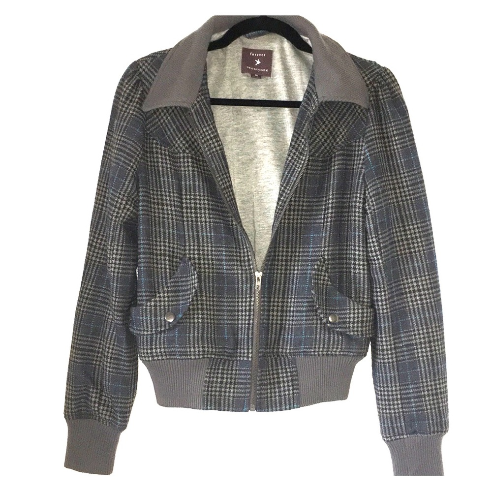 3/$15! Forever 21 womens plaid flannel jacket